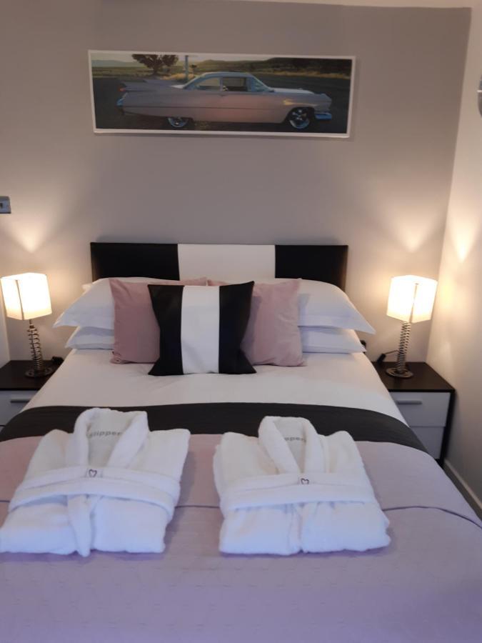 Cadillac Kustomz Hotel - Breakfast Available روثيسي المظهر الخارجي الصورة
