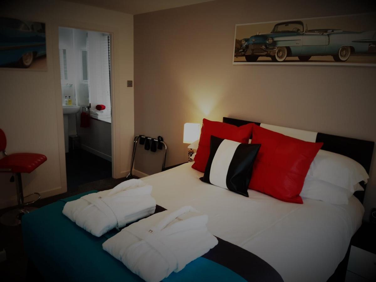 Cadillac Kustomz Hotel - Breakfast Available روثيسي المظهر الخارجي الصورة