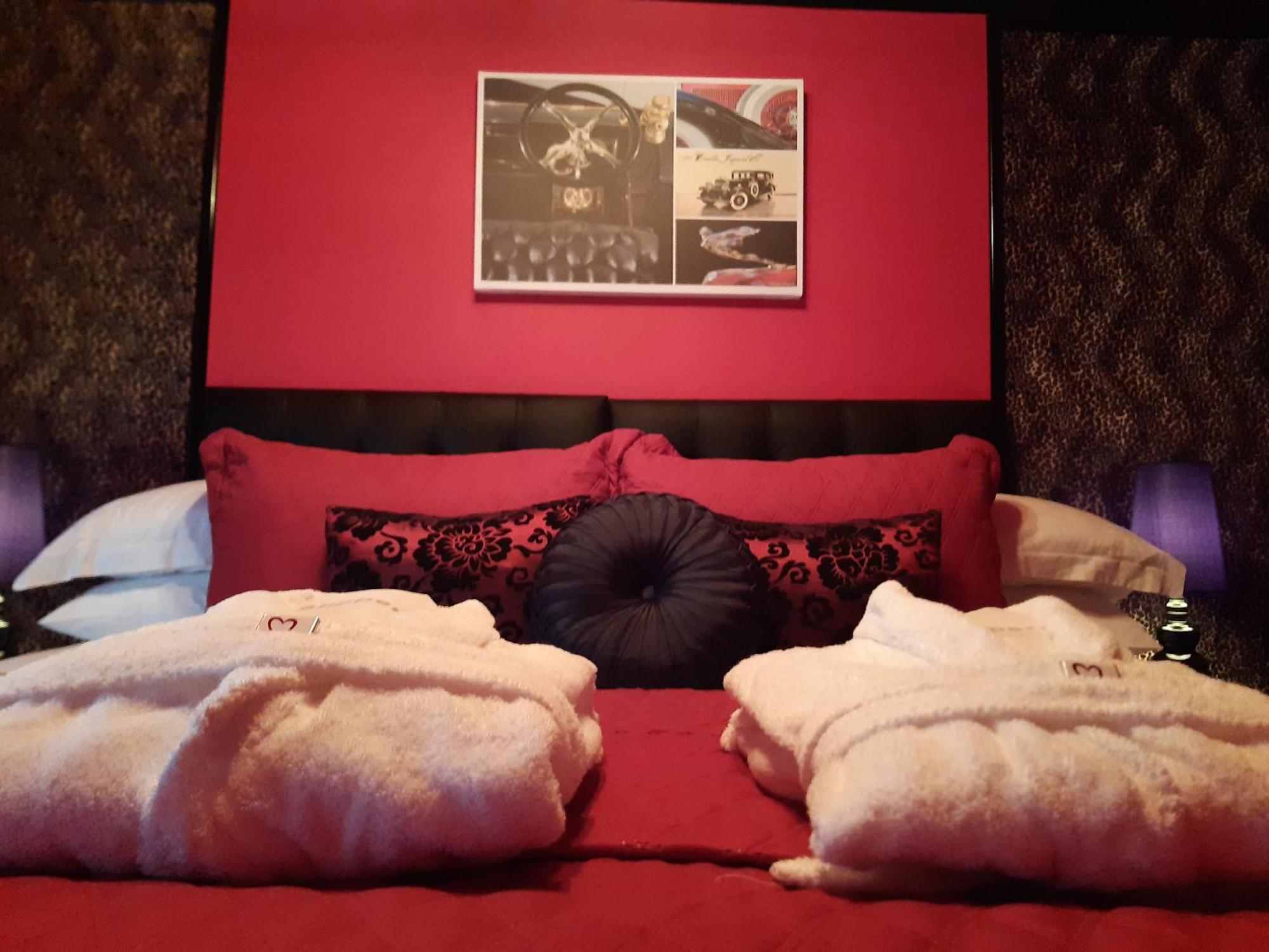Cadillac Kustomz Hotel - Breakfast Available روثيسي المظهر الخارجي الصورة